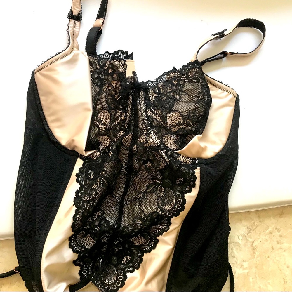 FIGLEAVES lingerie BodySuit 32FF